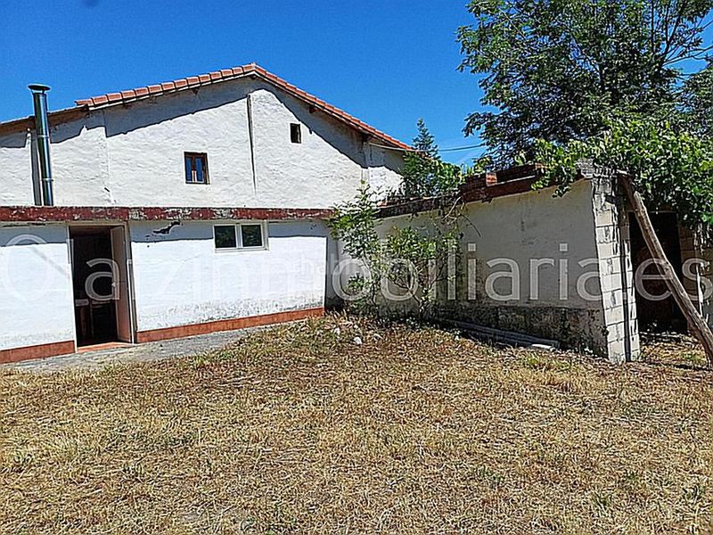 Foto 7c93e1c3-833c-4c1c-89ae-30d0cc736058. Casa amb aparcament a Sopuerta