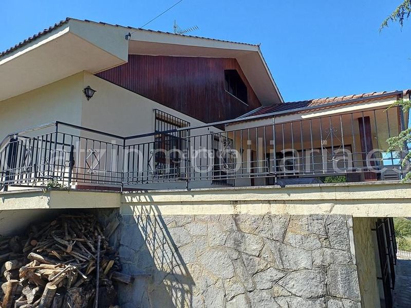 Foto 0d3171fc-20e5-4877-af4a-7e7b941ffe48. Casa amb calefacció aparcament piscina a Valle de Mena