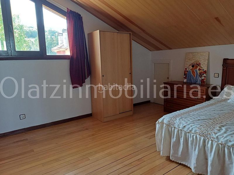 Foto 0f0df3a1-592a-4452-91af-0b6ca73a7fa5. Casa amb calefacció aparcament piscina a Valle de Mena