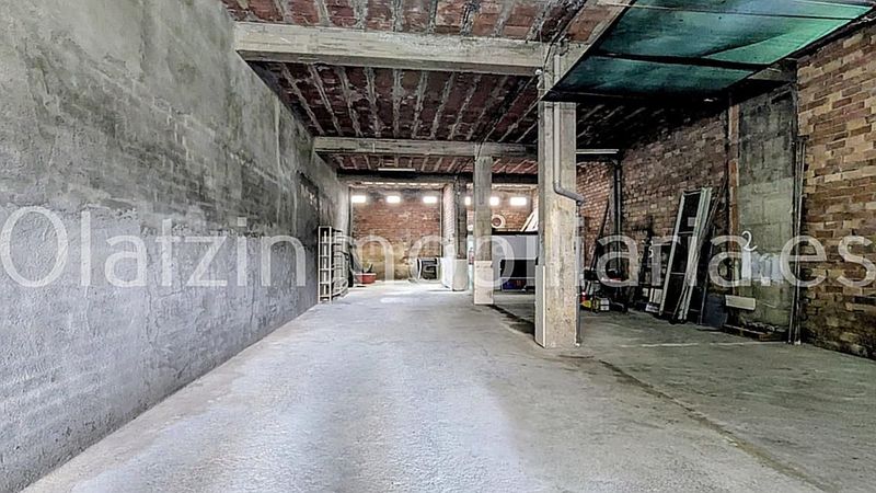Foto 258ca950-b605-4cd2-a5dc-64b1837e9335. Local comercial a Llodio