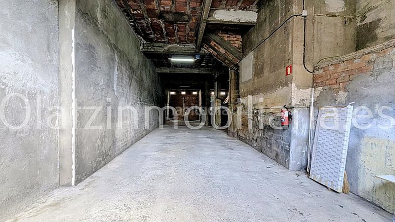 Foto 6b72969f-fff1-444b-b461-3c3a7dd6d29d. Local comercial a Llodio