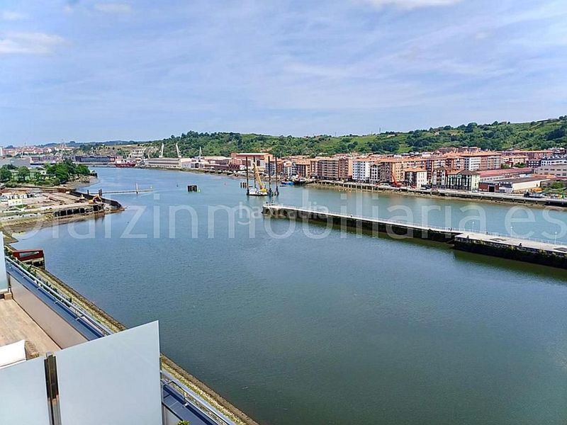 Foto 9c408907-9e3a-409b-a16e-b075d6aa377d. Pis amb calefacció aparcament piscina a Lasesarre Barakaldo