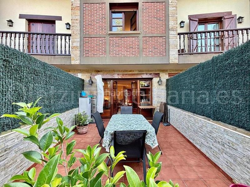 Foto 4d3af372-74f6-4a9a-8605-63699d2f3d8e. Casa amb calefacció aparcament a Zalla