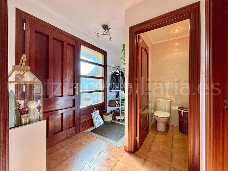 Foto cebcd52d-13c7-49a3-b04e-eb543ec145d0. Casa amb calefacció aparcament a Zalla