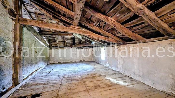 Foto ef2c5ef4-ccbb-4996-9bb0-08688cbdcca6. Casa a Llodio