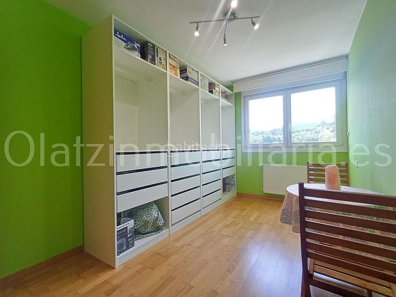 Foto 59b961d0-1f3a-4023-a89e-5e0fa0c62c2c. Pis amb calefacció aparcament a Zalla