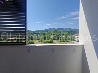 Appartement à Zalla. Piso en venta en gueñes, 3 dormitorios.