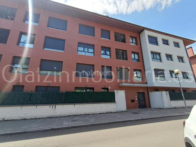 Foto cb8867ae-5786-406c-bbf7-9b9e9469240d. Pis amb calefacció aparcament a Zalla