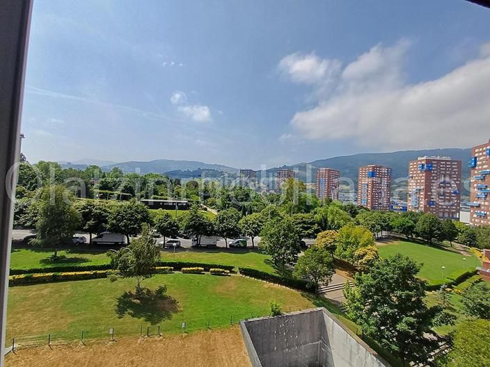 Foto 7545f572-d68a-4c26-b1bb-108e20549e77. Pis amb calefacció aparcament a Bagatza - S. Vicente Barakaldo