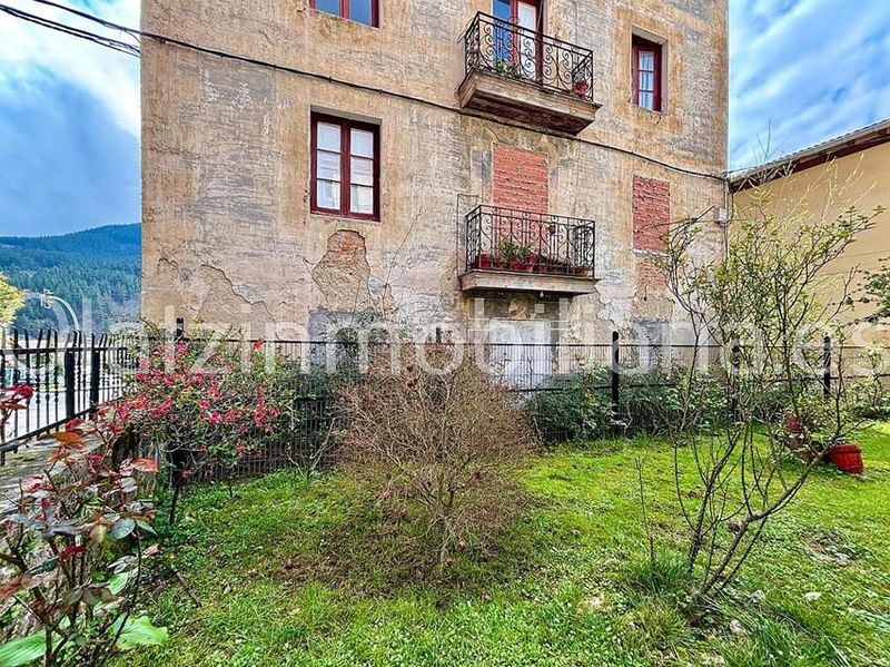 Foto 6632935a-16ea-4f56-a9a9-a3180b922847. Casa amb calefacció aparcament a Gordexola