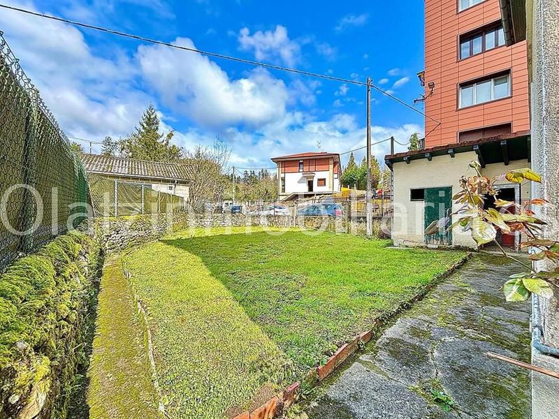 Foto e8ca87fb-cb7c-4764-9f40-6d4c6a43b28b. Casa amb calefacció aparcament a Gordexola