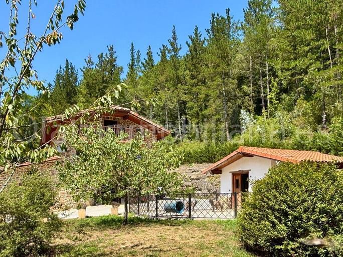 Foto b111b1b6-6f24-4fb4-a704-56a1166f748d. Casa amb calefacció aparcament a Arcentales