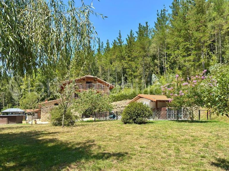 Foto ca9a96e6-c0c1-47c1-8e4f-4684370ec17b. Casa amb calefacció aparcament a Arcentales