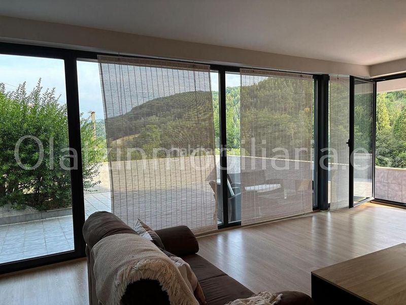 Foto 216f1b81-3ae5-4d27-9c6c-30e959bb1970. Casa amb calefacció aparcament a Llodio