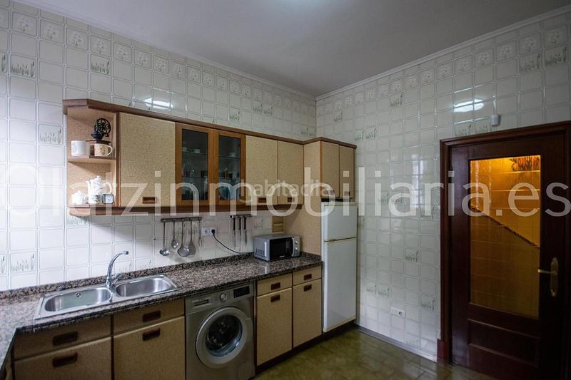Foto 3d123e6d-71f5-4a69-b05e-5208b9e43562. Casa amb calefacció aparcament a Gordexola
