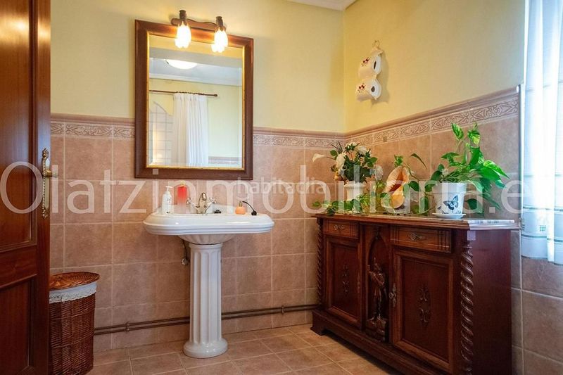 Foto 40c9e1b6-26dd-4568-97e9-a3025e8d76ac. Casa amb calefacció aparcament a Gordexola
