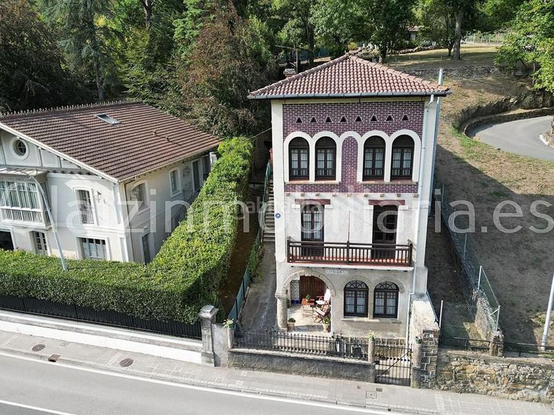 Foto c6be8d3d-be15-4687-9482-d5731f6ce532. Casa amb calefacció aparcament a Gordexola