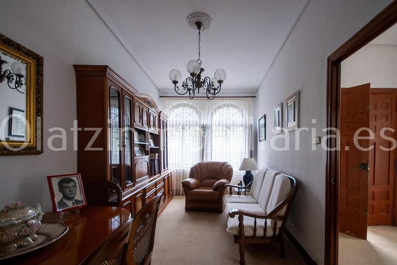 Foto d8010d9e-038f-42c4-8a66-d1800a36d094. Casa amb calefacció aparcament a Gordexola