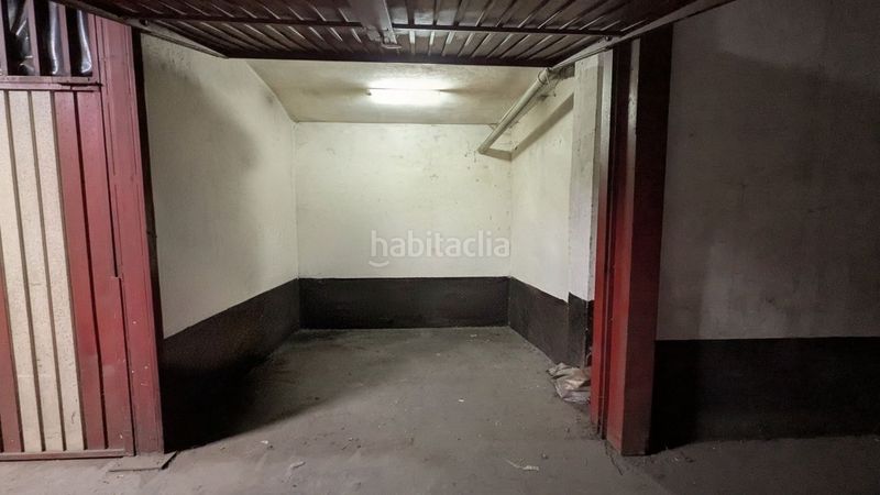 Foto eb565933-3f67-465f-96b4-de360b35905c. Aparcament cotxe a Amurrio