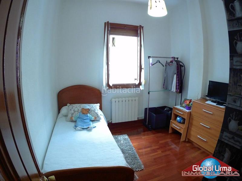Foto ead7e835-1107-41f8-adb2-862baca6c8a4. Casa adossada amb calefacció a Bagatza - S. Vicente Barakaldo