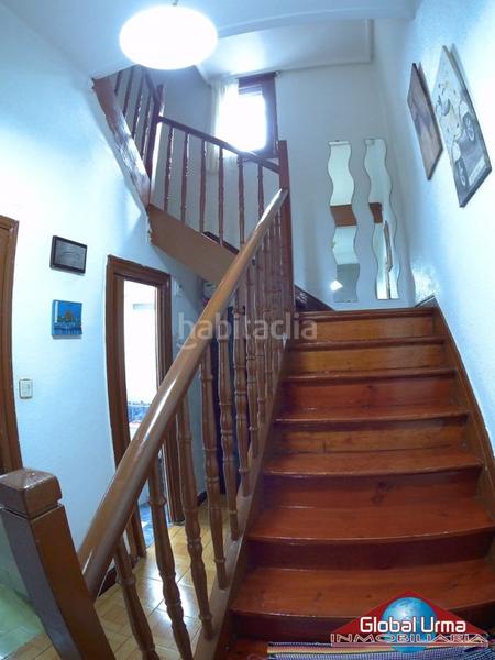 Foto f9f42c3a-54f7-4637-bac4-83c1da50d251. Casa adossada amb calefacció a Bagatza - S. Vicente Barakaldo