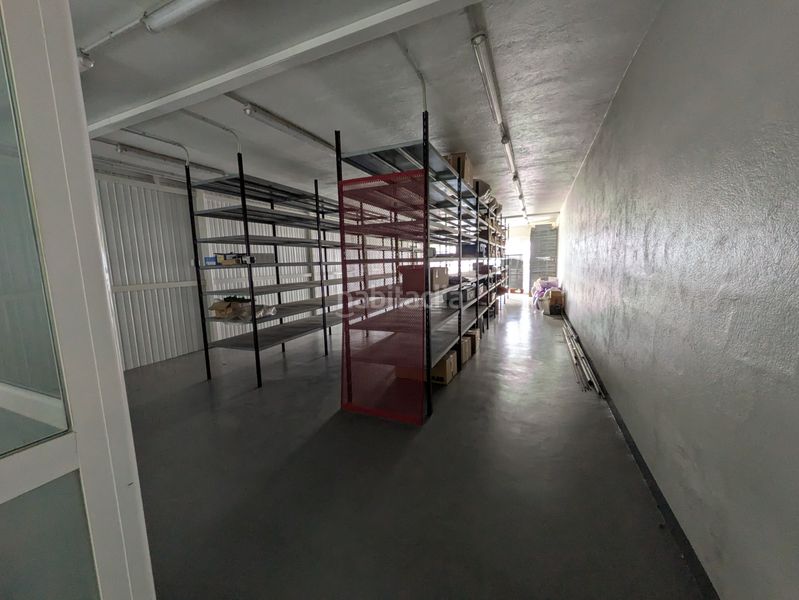 Foto b8592641-6e9e-41c8-ab54-f71e37d12f0a. Location bâtiment à usage industriel dans Lezo