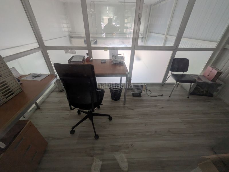 Foto f2bd5caf-00e4-4fd2-b64d-f6bed7a7d371. Location bâtiment à usage industriel dans Lezo