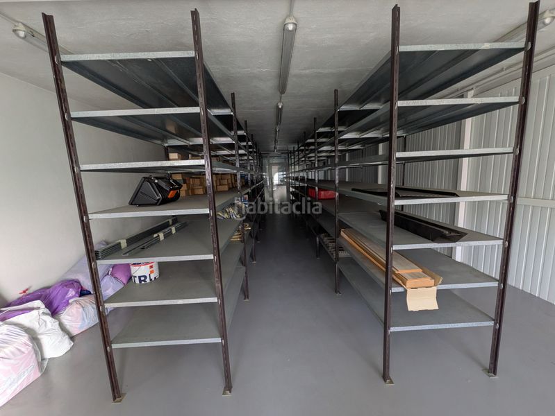 Foto fc857522-3850-410d-a111-06b39e9fe246. Location bâtiment à usage industriel dans Lezo