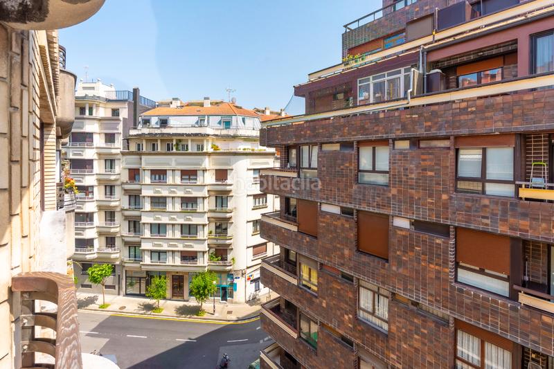 Foto e3290889-eb46-40e1-aa6a-6513e1fff11e. Pis amb calefacció a Gros Donostia - San Sebastián