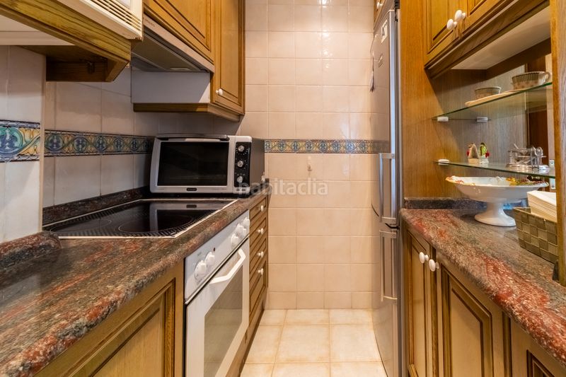 Foto ba10dc6c-f5ab-473e-8f17-887394f963c0. Pis a Pasaia