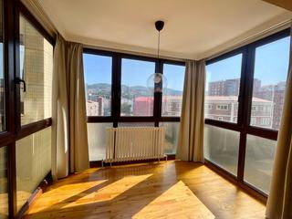 Pis  Zabalbide kalea. En garamendi, 3 habitaciones, dos baños y salón con vistas despe