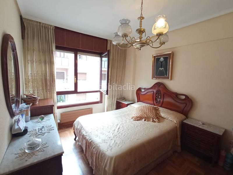 Foto b2293140-e1ab-45ae-835b-bdb11eeab5e3. Flat with heating parking in Santutxu-Basarrate Bilbao