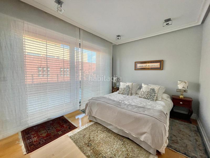 Foto 99e78855-3851-4121-bbe5-db7a92fa63e2. Flat in leizaola lehendakariaren kalea 27 in Abandoibarra - Guggenheim Bilbao