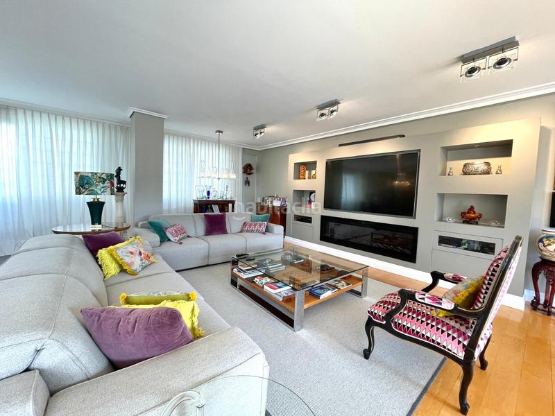 Foto c0102f84-bdf7-470b-87e7-fd627296a21d. Flat in leizaola lehendakariaren kalea 27 in Abandoibarra - Guggenheim Bilbao