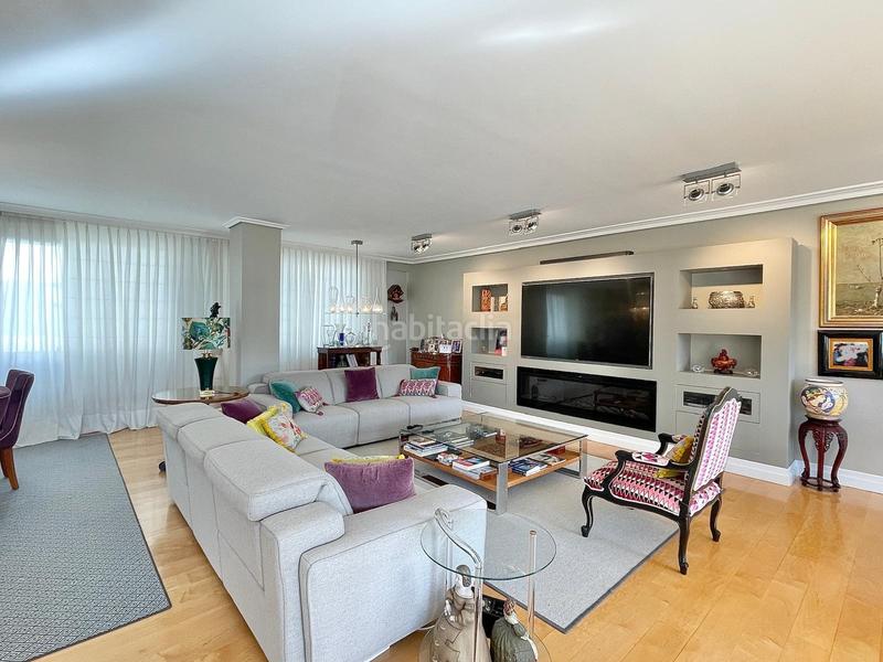 Foto cae079f9-a09c-4783-abc1-0391f0a3db89. Flat in leizaola lehendakariaren kalea 27 in Abandoibarra - Guggenheim Bilbao