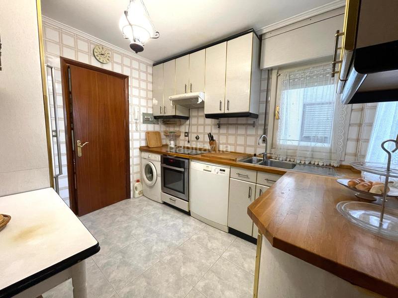 Foto 16530b81-7926-4fdb-95e1-4cce1767f496. Flat with heating parking in Txurdinaga Bilbao