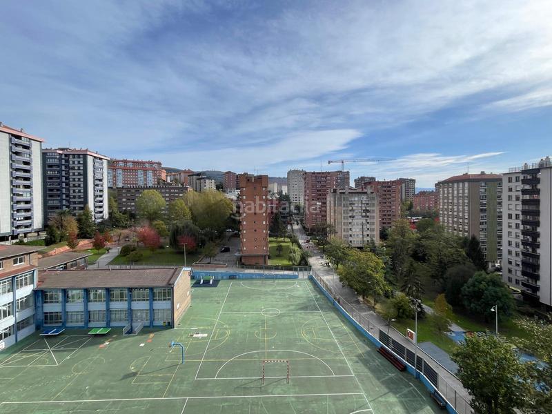 Foto eda3bcef-12b6-40fa-8469-0d4d6a705082. Flat with heating parking in Txurdinaga Bilbao