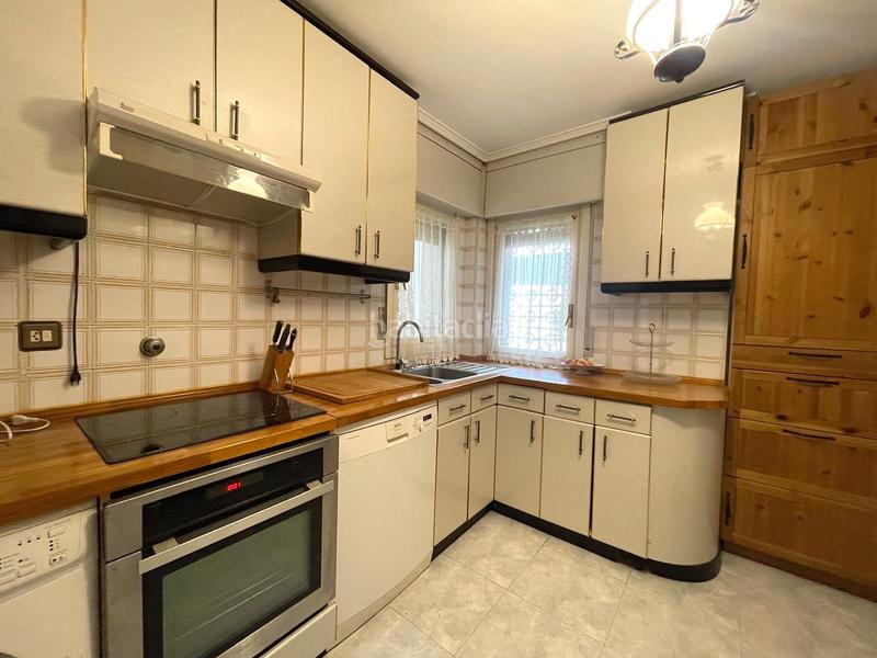 Foto 3072f8c0-c05e-47f4-b6e5-3cfb1f7418fe. Pis amb calefacció aparcament a Txurdinaga Bilbao