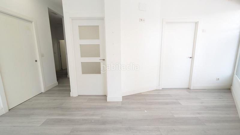 Foto f18b4a22-01ab-4b5e-8956-9481bbd92b24. Local commercial dans Las Arenas Getxo