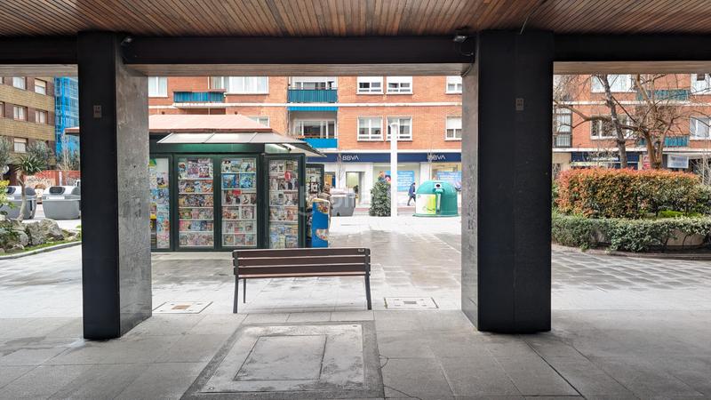 Foto c796e9af-9dab-4ff0-a835-8899276898ae. Local comercial a Las Arenas Getxo