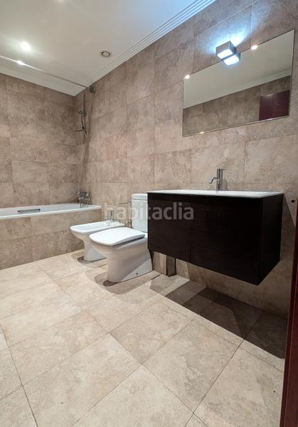 Foto ca567114-372e-4f6a-917a-e9d7ba9db4fb. Piso aldama vende, precioso apartamento junto al muelle churruca en Getxo