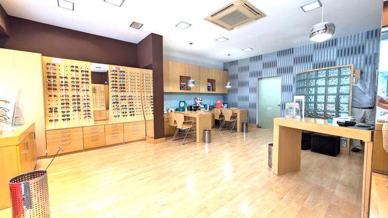 Foto a99e0742-c204-4316-bc75-33d3cc806922. Lloguer local comercial a Las Arenas Getxo