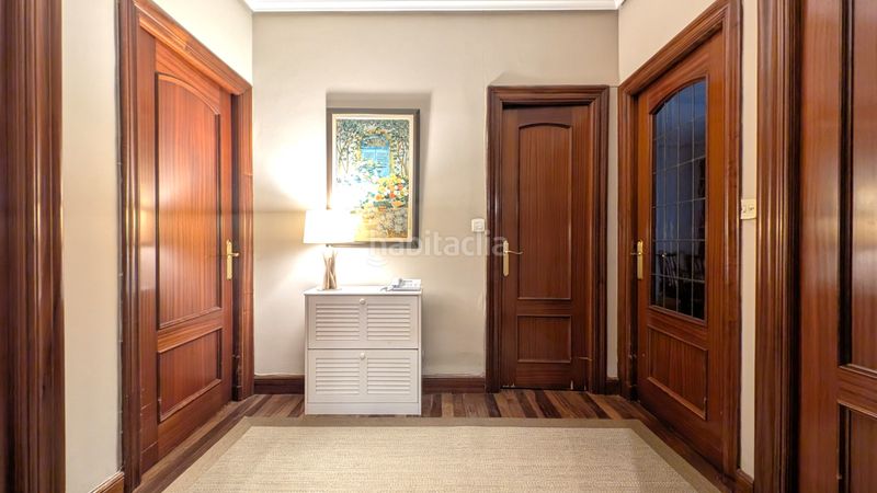 Foto 362bddd2-61a8-4442-8e16-00f5f8bdd8db. Flat with heating parking in Las Arenas Getxo