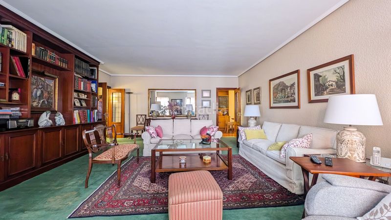 Foto 604c67d3-4e32-4675-8f26-26db633a7b43. Flat with heating parking in Las Arenas Getxo