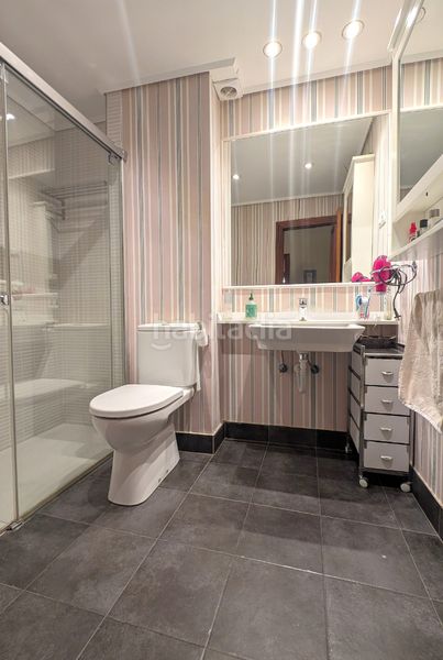 Foto c4a1c24f-f4b5-4ad2-ada8-3fb894381774. Pis amb calefacció aparcament a Las Arenas Getxo