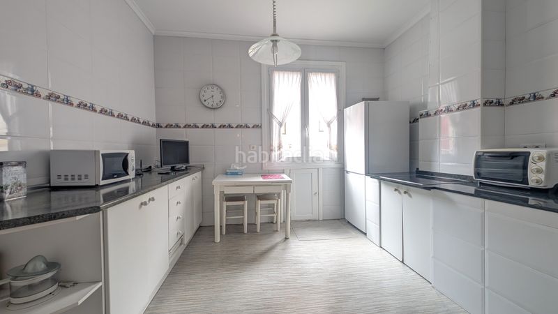 Foto 4a46968f-f0be-44af-95af-81bca75f8a09. Piso en Las Arenas Getxo