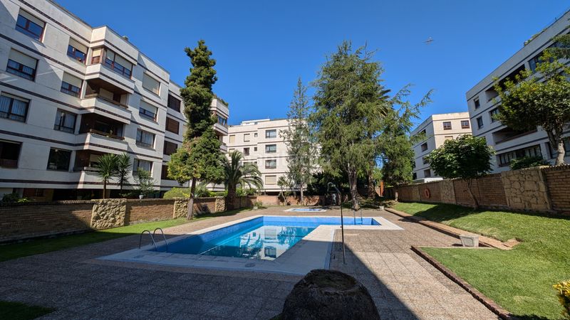 Foto cf809cad-1ab0-47cc-9ab0-46fb884c3a0f. Pis amb calefacció aparcament piscina a Las Arenas Getxo