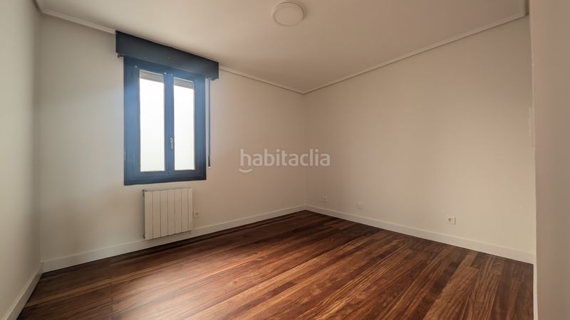 Foto 9ee7bf3e-0e36-4c90-8722-7526f71307e7. Flat with heating in Las Arenas Getxo
