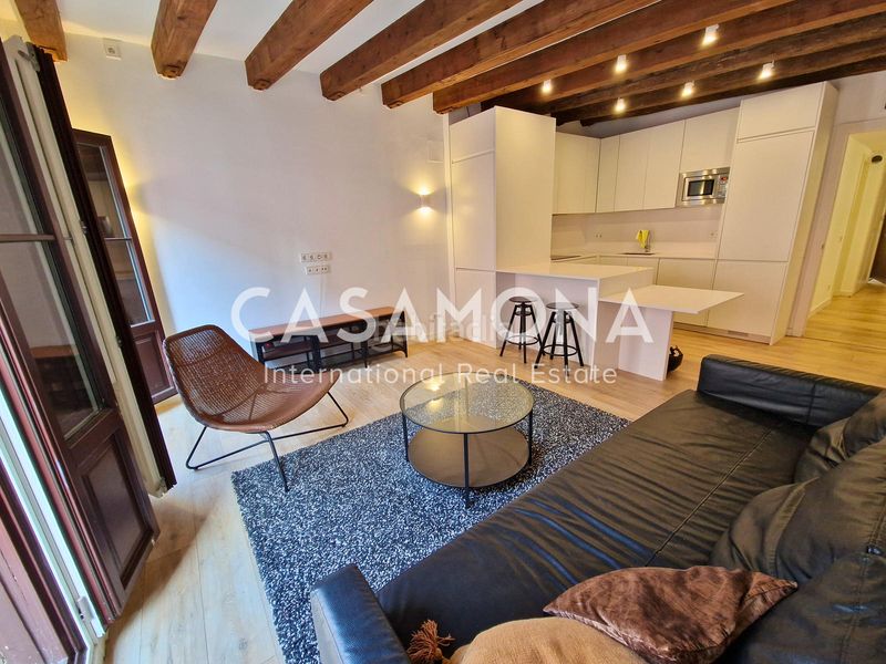 Foto 800a0a5d-4080-4a75-9f04-956ae2ca7a71. Àtic amb calefacció a Gòtic Barcelona