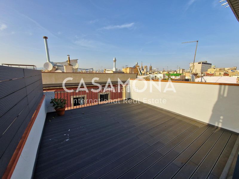 Foto dc090796-4443-4b22-a8ff-ef4b7d49260b. Àtic amb calefacció a Gòtic Barcelona